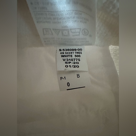 Banana Republic White Button Detail Shorts Size 0 - Picture 6 of 6